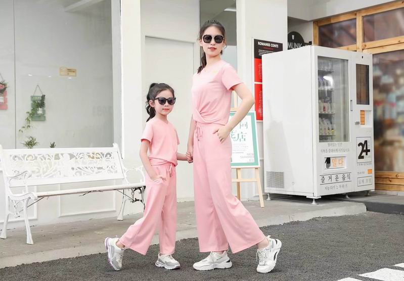 Juicy+two+Pieces+001+s-xxl+tm++%282%29
